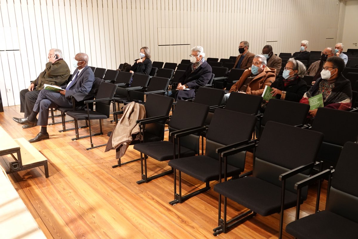 Lançamento do livro História de São Tomé e Príncipe_DSC05806