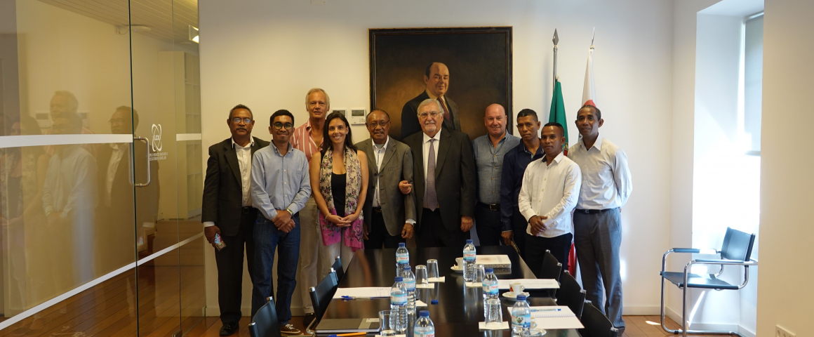 Visita de colaboradores da Autoridade Municipal de Díli à UCCLA