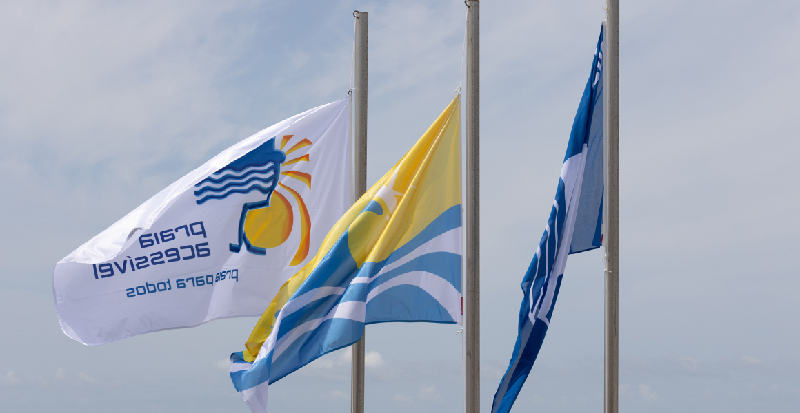 Projeto Bandeira Azul nas praias do Porto