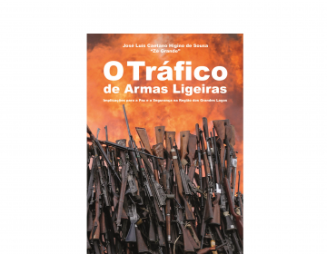 Lançamento do livro “O Tráfico de Armas Ligeiras” de José Luís Higino de Sousa na UCCLA