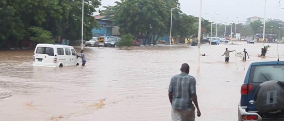 Chuvas torrenciais em Luanda