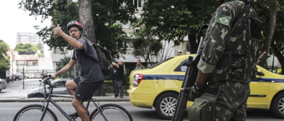Segurança do Rio de Janeiro passa para o Exército