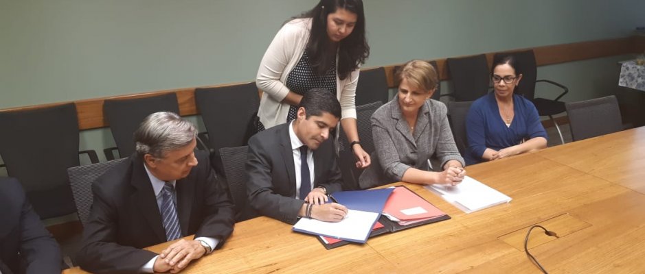 Salvador assina primeiro contrato com Banco Mundial