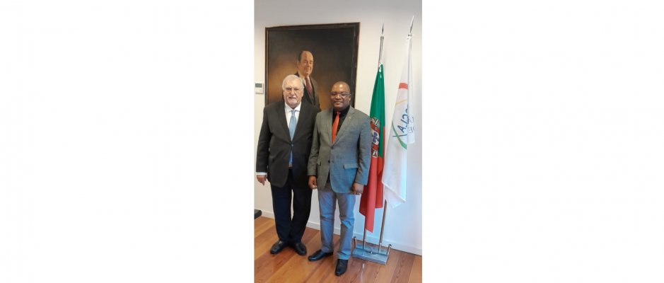 Encontro com o presidente da Ilha de Moçambique