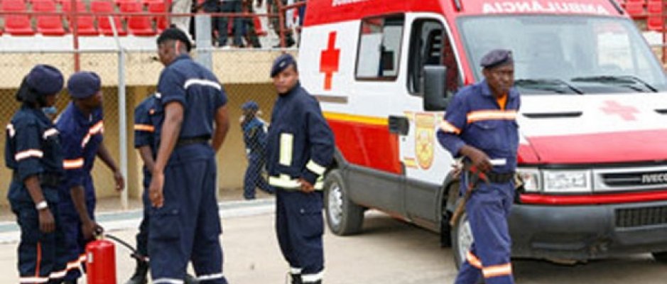 Entrega de veículos aos bombeiros moçambicanos