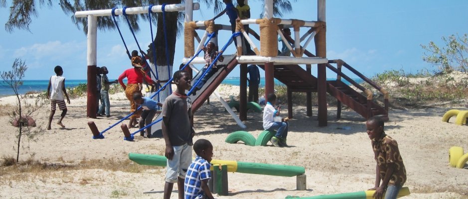 Parque infantil na Ilha de Moçambique