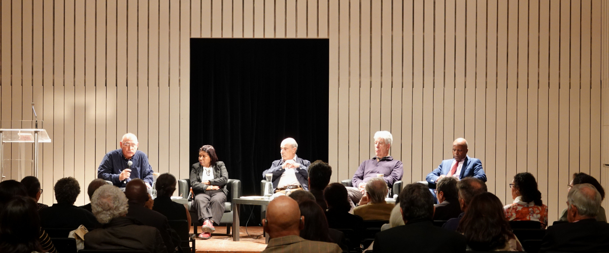 Lançamento do livro “Poemas e Contos da Mensagem” de Tomás Medeiros na UCCLA