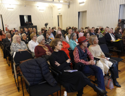 Lançamento do livro de poemas “Olhares” de Carlos Santa Rita