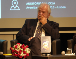 Lançamento do livro de poemas “Olhares” de Carlos Santa Rita