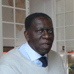 Encontro com antigo Embaixador de Angola