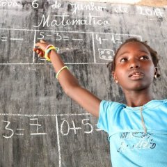 Programa Alimentar Mundial doa toneladas de arroz para escolas da Guiné-Bissau