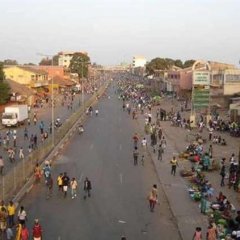 Novos serviços de transportes urbanos em Bissau